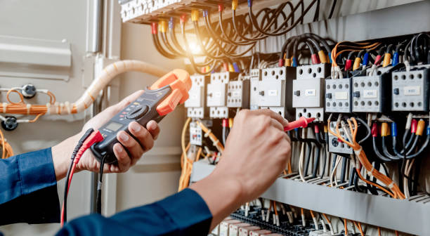 Best Local Electrician Companies  in Canton, IL